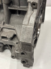 Load image into Gallery viewer, HONDA K24 ENGINE BLOCK

